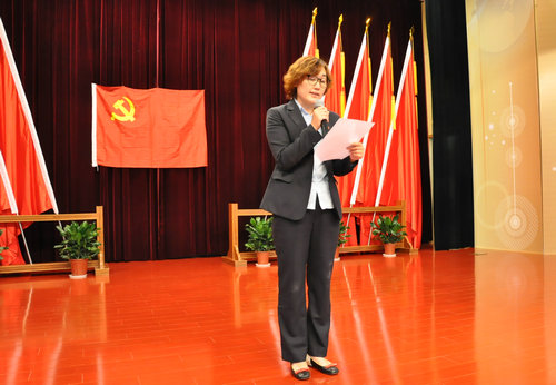 南京科技館“傳誦紅色經(jīng)典、喜迎盛會(huì)召開(kāi)”迎接十九大詩(shī)歌朗誦比賽取得圓滿(mǎn)成功