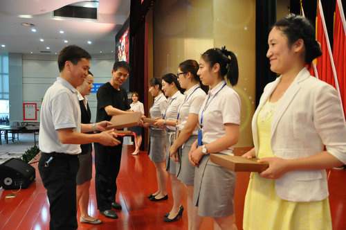 南京科技館“傳誦紅色經(jīng)典、喜迎盛會(huì)召開(kāi)”迎接十九大詩(shī)歌朗誦比賽取得圓滿(mǎn)成功