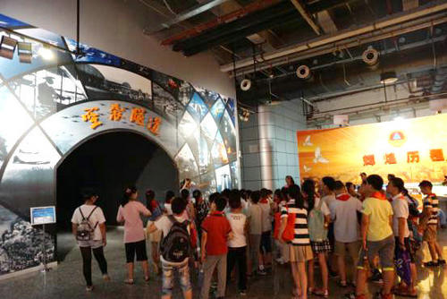 西街小學在我館開展科技創(chuàng)新之旅夏令營活動