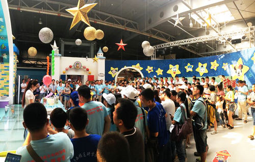 南京科技館一線員工全力做好暑期接待工作