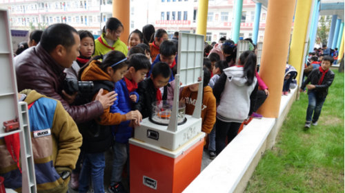 我館科普大篷車開進(jìn)高淳椏溪鎮(zhèn)中心小學(xué)