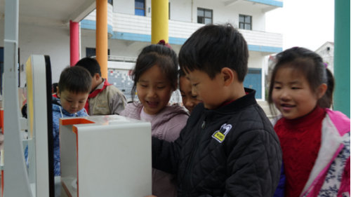 我館科普大篷車開進(jìn)高淳椏溪鎮(zhèn)中心小學(xué)