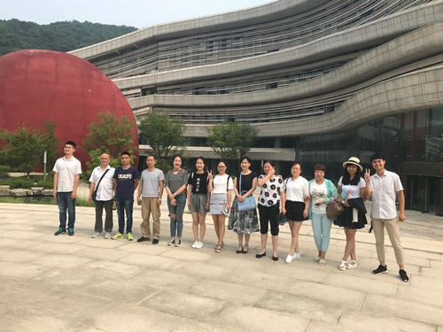 我館今年組織員工外出參觀學(xué)習(xí)本市文化科普類場(chǎng)館