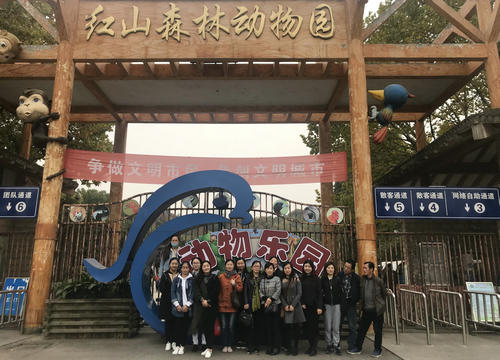 我館今年組織員工外出參觀學(xué)習(xí)本市文化科普類場(chǎng)館