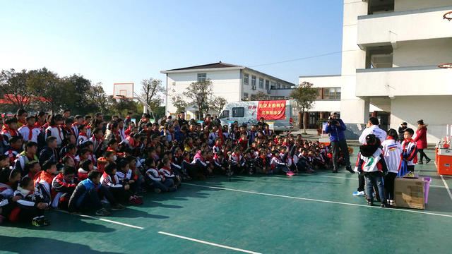 南京科技館科普大篷車走進(jìn)高淳校園