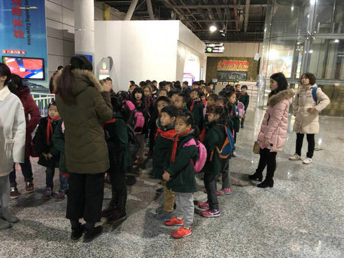 南京科技館首場(chǎng)“校園定制之旅”圓滿收官