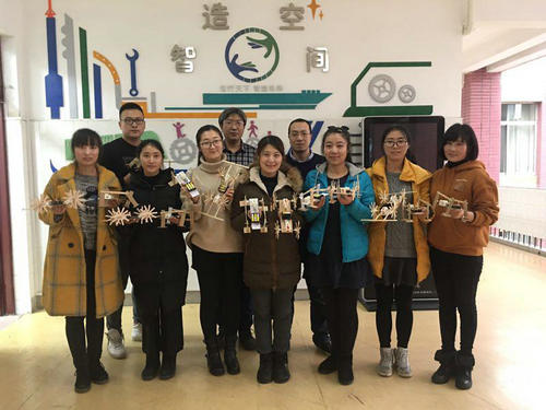 我館展教部一行人赴秦淮區(qū)少年宮交流學(xué)習(xí)