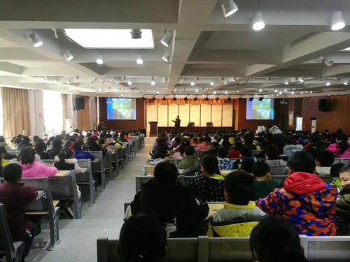 2018年度“南京科普?qǐng)?bào)告進(jìn)校園”活動(dòng)正式啟動(dòng)