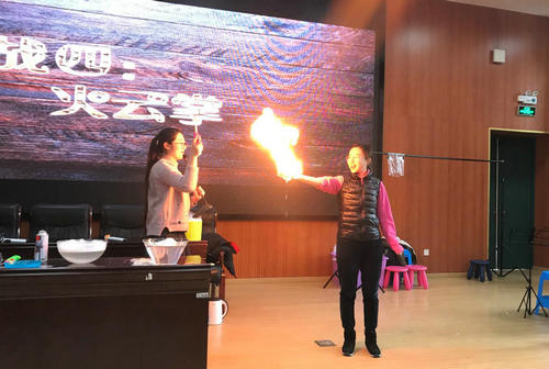 南京科技館助力南師附中仙林分校科學(xué)周