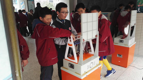 ? 科普大篷車攜手“南京科協(xié)大講堂”走進(jìn)弘光中學(xué)