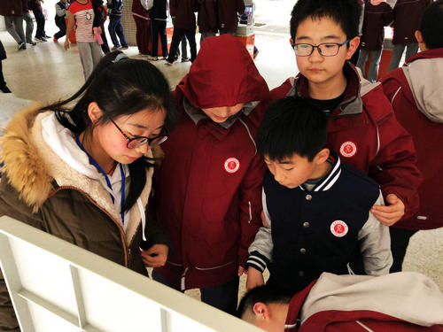 ? 科普大篷車攜手“南京科協(xié)大講堂”走進(jìn)弘光中學(xué)