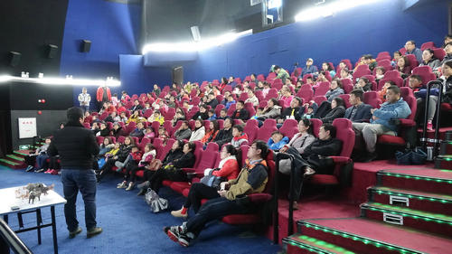 專家講堂《漫談東非野生動物王國》在我館開講