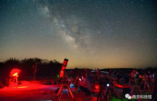 大型公益天文觀月活動(dòng)