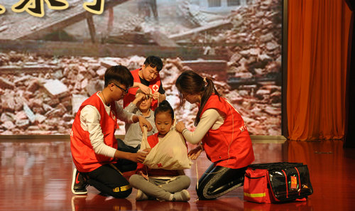 《災(zāi)難來(lái)臨》MV在南京科技館首映