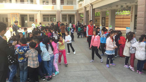 科普大篷車(chē)走進(jìn)小西湖小學(xué)、瑞金北村小學(xué)