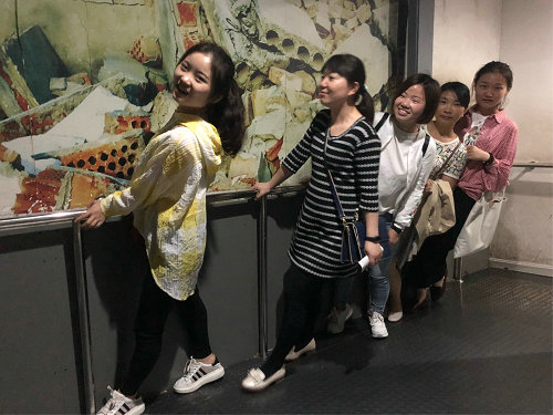 我館面向幼兒教師開展地震逃生技能培訓(xùn)