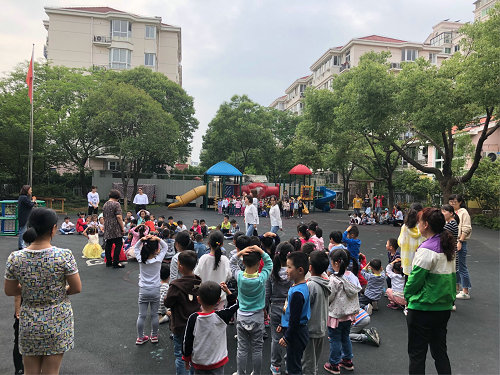 我館面向幼兒教師開展地震逃生技能培訓(xùn)