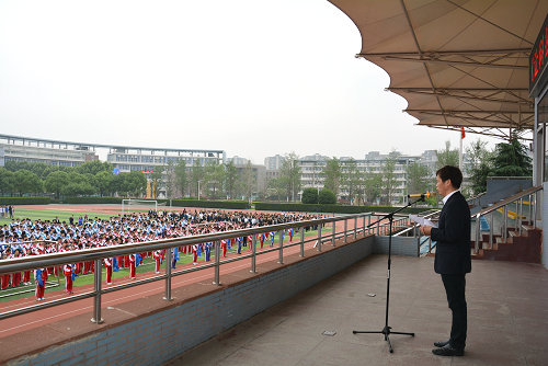 我館與金陵中學(xué)河西分校簽訂“館校合作”