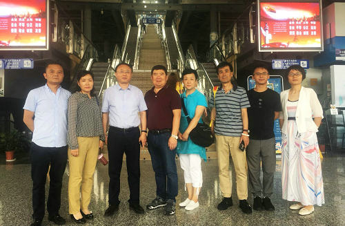 烏魯木齊科協(xié)領(lǐng)導考察南京科技館