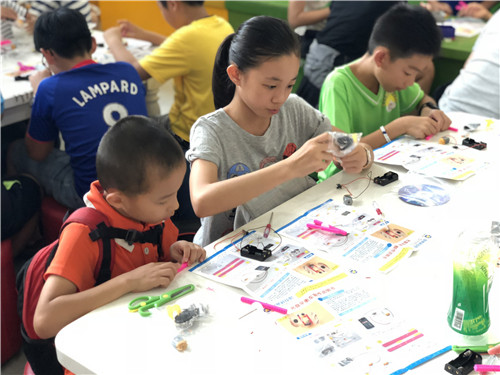 南京科技館港澳臺(tái)青少年夏令營(yíng)活動(dòng)圓滿結(jié)束