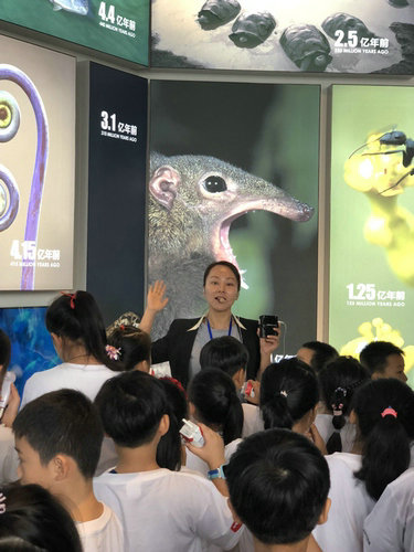 “新鮮一課·經(jīng)典傳承”公益活動(dòng)在南京科技館舉行