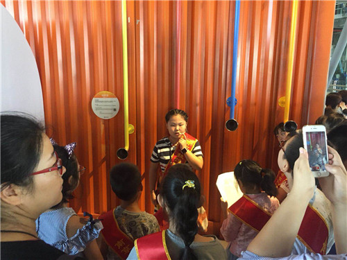 32名小學(xué)生獲得南京科技館“科普傳播小使者”聘書