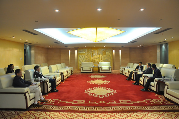 中國(guó)科協(xié)創(chuàng)新戰(zhàn)略研究院院長(zhǎng)任福君來(lái)我館考察