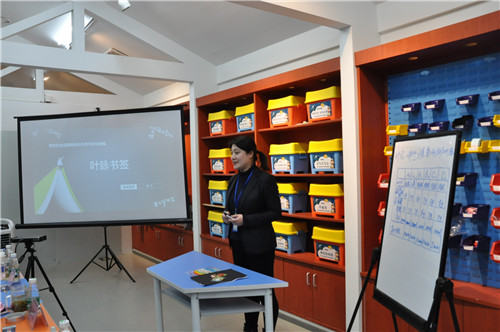 我館星級科技輔導(dǎo)員評定答辯會圓滿結(jié)束