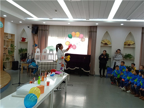 南京科技館科學教育活動走進永安花苑幼兒園
