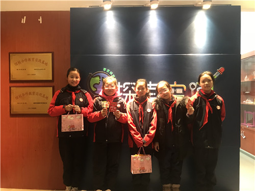 我館積極發(fā)揮科普志愿社會實踐基地作用