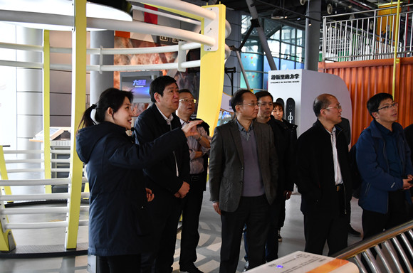 漯河市領(lǐng)導(dǎo)來館考察
