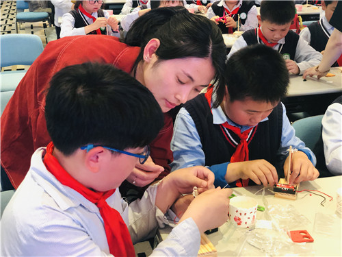 雨花外國(guó)語(yǔ)小學(xué)來(lái)館開(kāi)展“館校合作”研學(xué)活動(dòng)