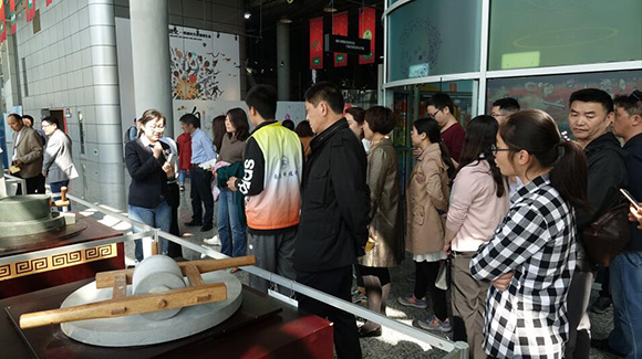 市級機(jī)關(guān)干部參觀南京科技館中國古代科技展