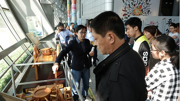 市級機(jī)關(guān)干部參觀南京科技館中國古代科技展