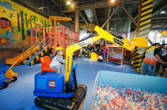 一樓：“基礎科學”和“少兒科普”