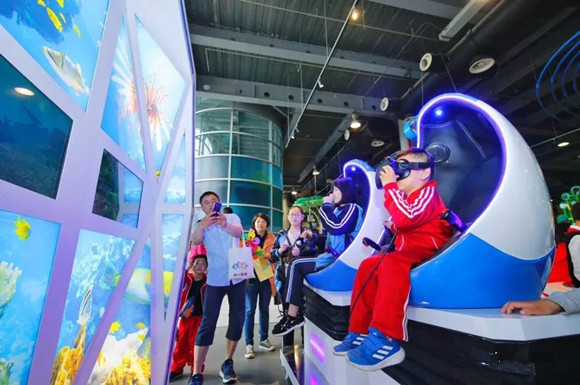 一樓：“基礎科學”和“少兒科普”