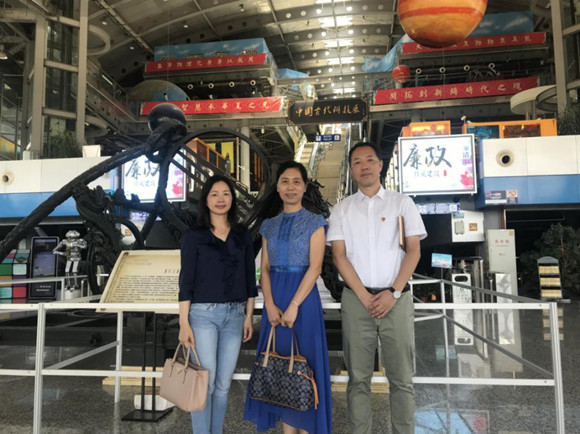 新展區(qū)開放 南京科技館迎來多批科普場館考察團