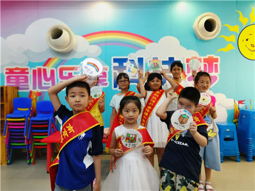 南京科技館科普傳播小使者古代科技展里過端午