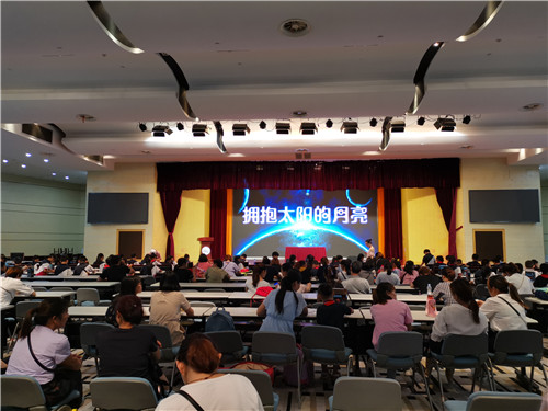 南京科技館“館校合作”項目暑期再掀熱潮