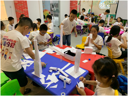 南京科技館“夏季科普探索趣夏令營(yíng)”圓滿收官