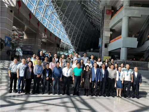 我館選派科技輔導(dǎo)員赴黑龍江省科技館學(xué)習(xí)交流