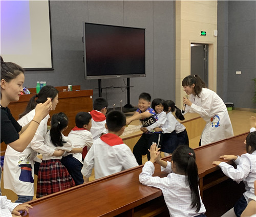 校園科普  一路前行