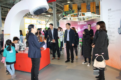 “當(dāng)漫畫遇見科技”江蘇省首屆少兒漫畫大賽頒獎會暨優(yōu)秀作品展在我館順利舉辦