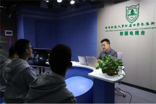 2020年“南京科普?qǐng)?bào)告進(jìn)校園”活動(dòng)拉開帷幕