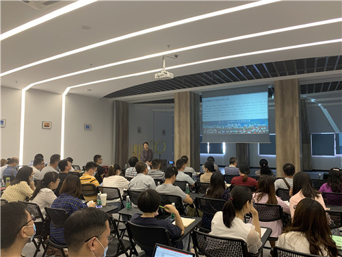 南京市第二十六屆科創(chuàng)大賽第一期科技輔導(dǎo)員培訓(xùn)班順利開班