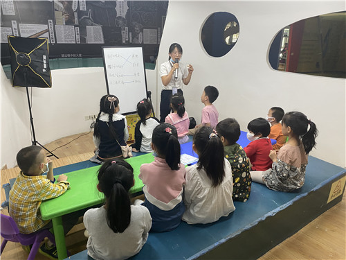 國慶中秋巧相遇 科技館里享盛宴