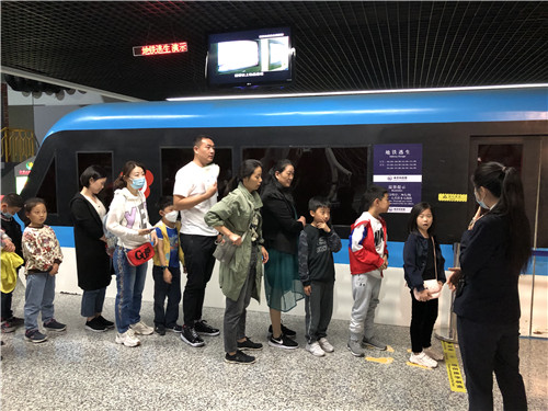 國慶中秋巧相遇 科技館里享盛宴