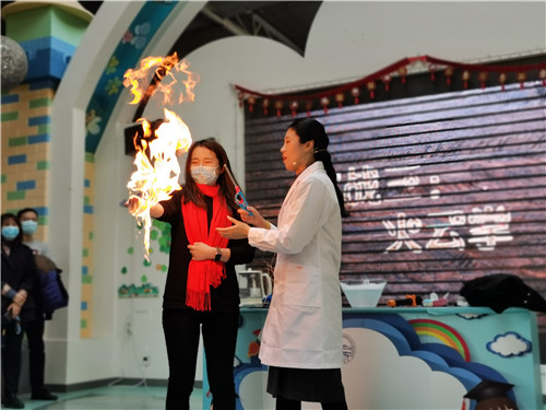 科普新年不打烊 科技館里尋年味兒