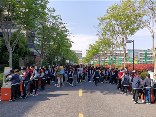 “南京科普?qǐng)?bào)告進(jìn)校園”活動(dòng)助力游府西街小學(xué)溧水分?？萍脊?jié)