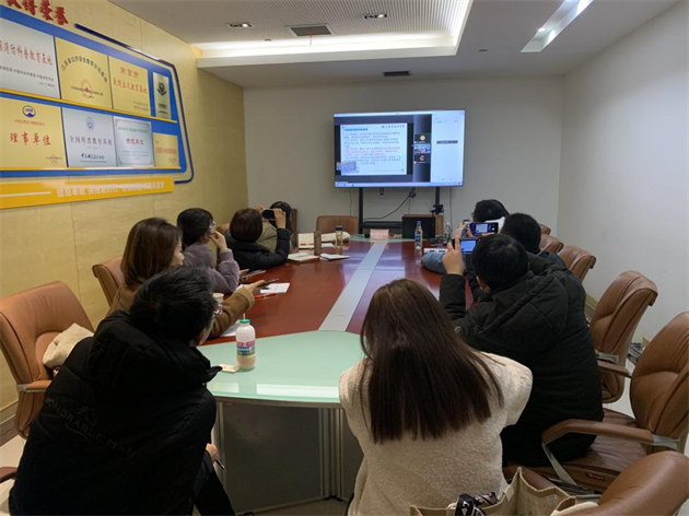 南京市第二十七屆中小學師生科技創(chuàng)新大賽第二期科技輔導員培訓班成功舉辦